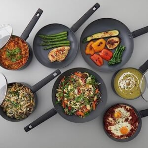 Russell Hobbs RH02842EU7 Shield 28 cm Stir-Fry Pan – Non-Stick Coating 10x Tougher*, Sauté Pan, Induction Hob Suitable, Pressed Aluminium Wok, Easy to Clean, Frying Pan, Soft-Touch Stay-Cool Handle